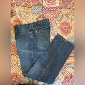 Cinch White label 36x36